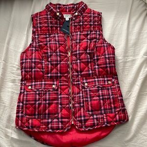 NWT Puffer vest